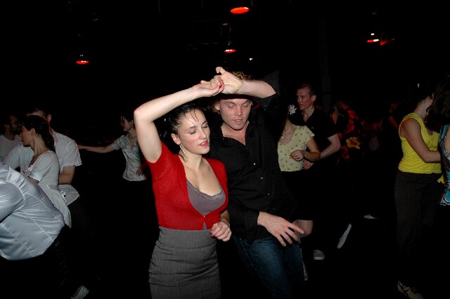 min 2007 11 10 fous swing 433